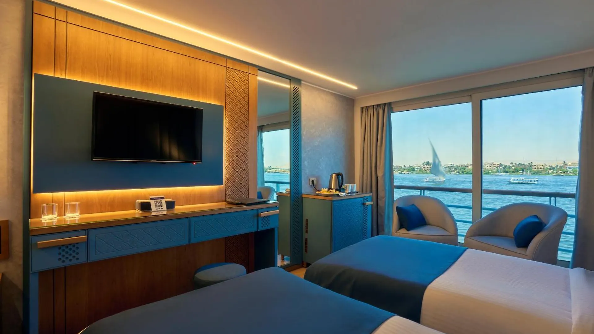 Botel Wonderful Of Luxor Cruise Hotel