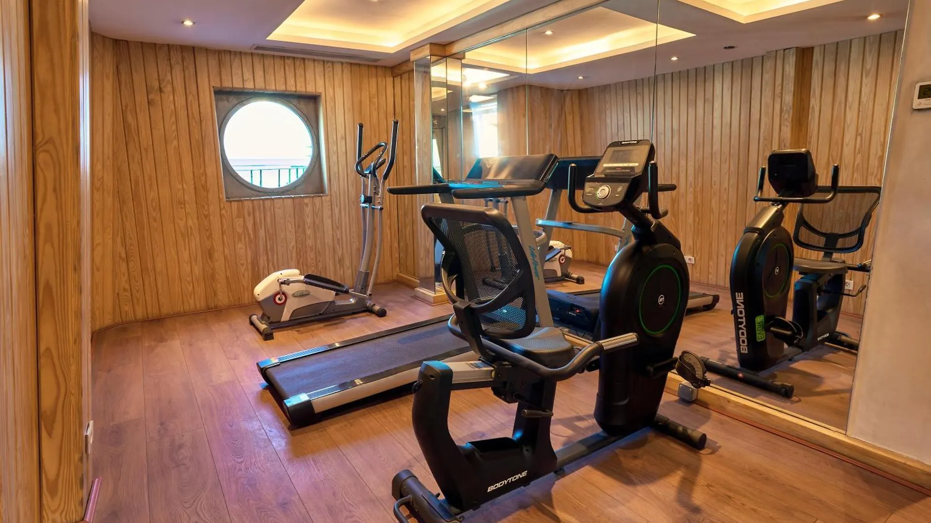 Wonderful Of Luxor Cruise Hotel Botel